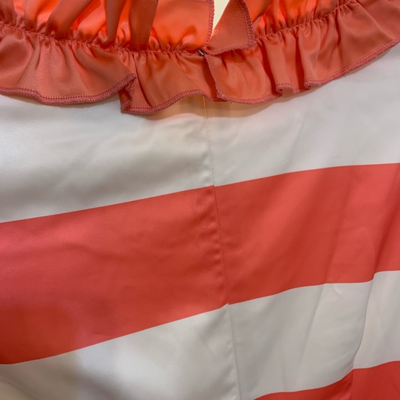 🚫SOLD🚫 Dainty Jewells Dress - Picture 5 of 5